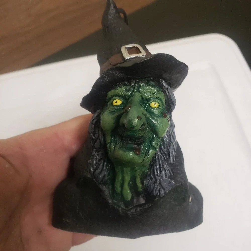 Vintage The Paper Magic Group Hanging Witch 2003 Halloween Green Face Wart Nose